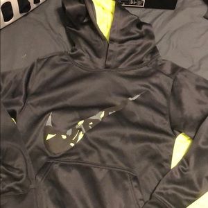 Boys Nike Hoodie (m)